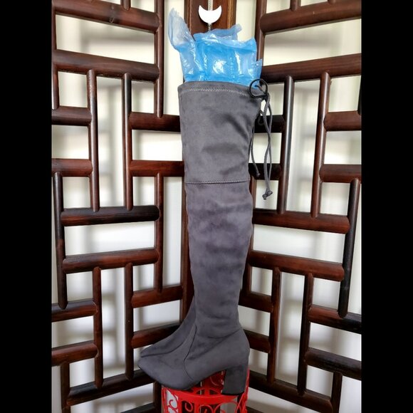 NWT Women's Tie Back Boots - Picture 2 of 10